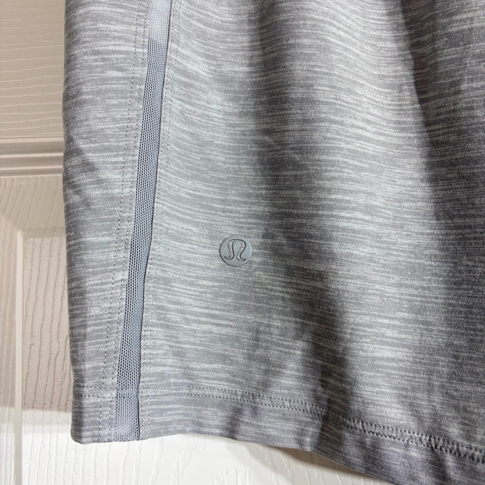 Lululemon Pace Breaker Shorts 8” Medium - Picture 5 of 9